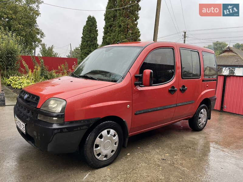 Минивэн Fiat Doblo 2003 в 