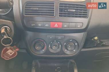 Минивэн Fiat Doblo 2010 в 