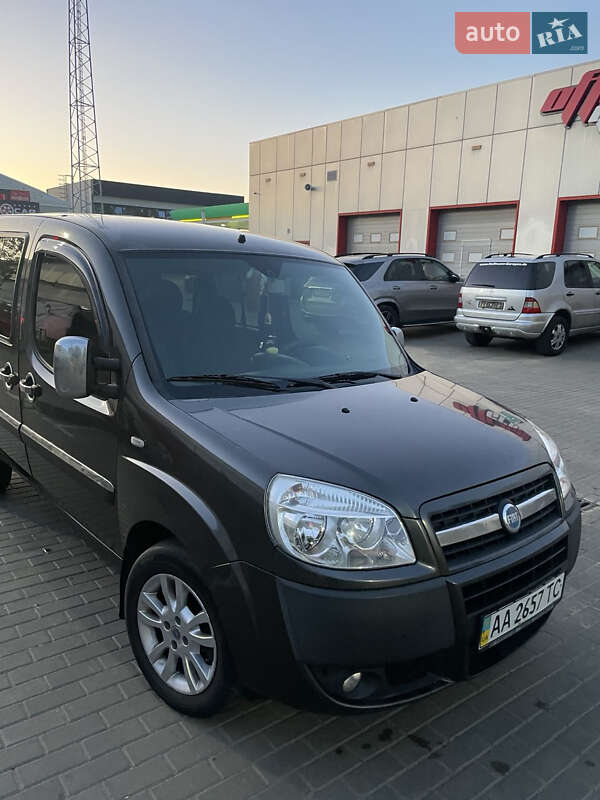 Мінівен Fiat Doblo 2007 в Києві