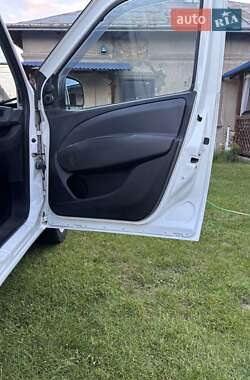 Грузовой фургон Fiat Doblo 2011 в 