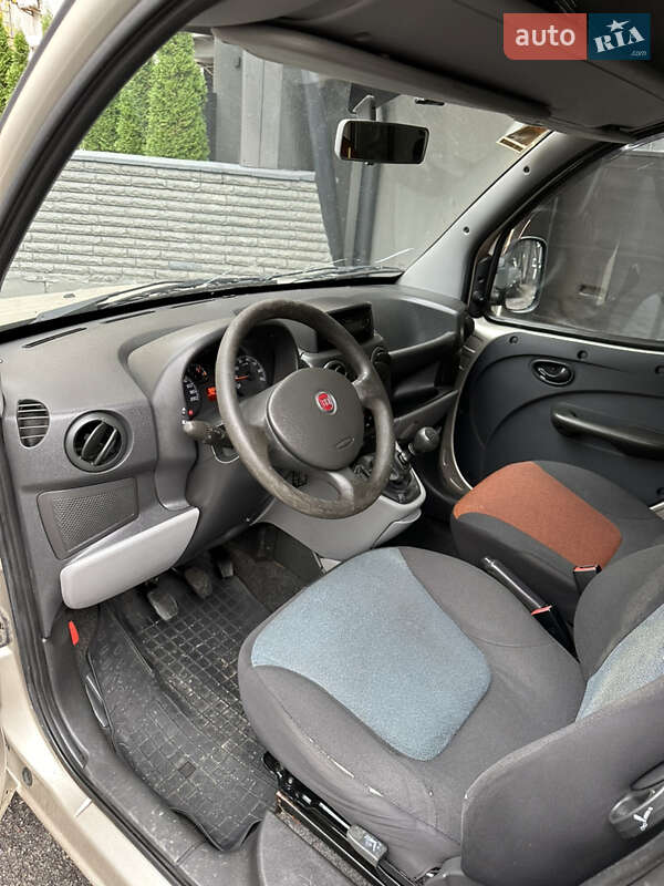 Минивэн Fiat Doblo 2015 в Киеве