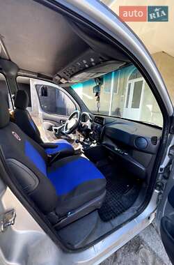 Минивэн Fiat Doblo 2004 в 