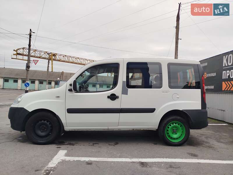 Минивэн Fiat Doblo 2007 в Житомире