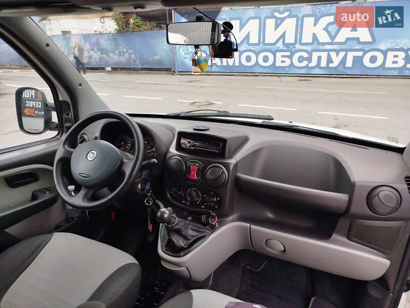 Минивэн Fiat Doblo 2007 в Житомире