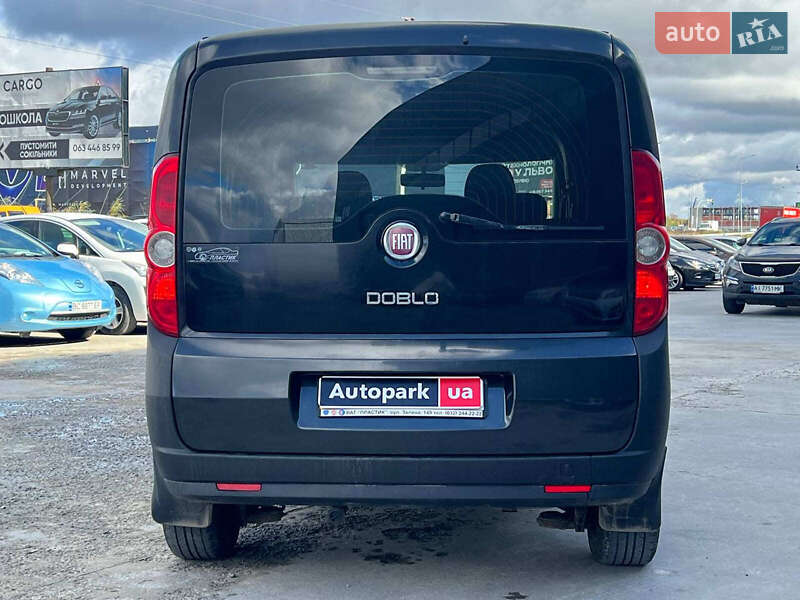 Мінівен Fiat Doblo 2011 в Львові