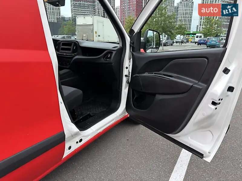 Грузовой фургон Fiat Doblo 2017 в Киеве