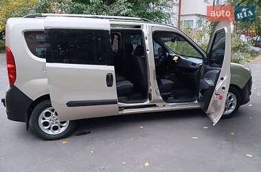 Минивэн Fiat Doblo 2010 в 
