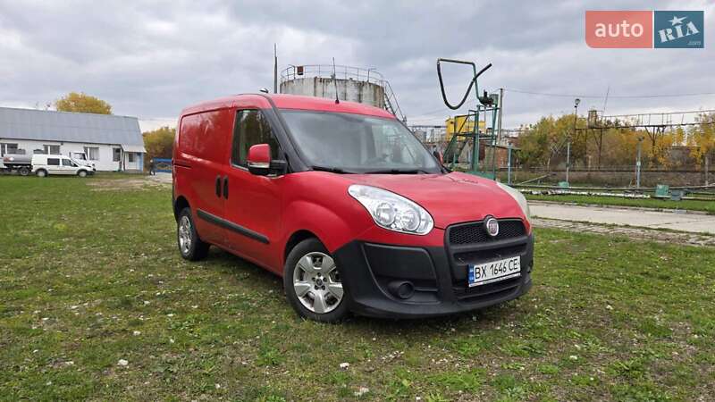 Вантажний фургон Fiat Doblo 2012 в Тернополі