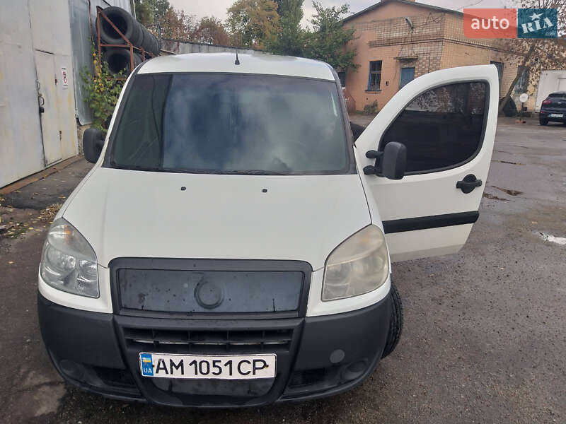 Минивэн Fiat Doblo 2013 в Житомире