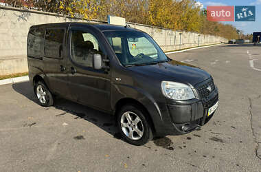 Мінівен Fiat Doblo 2011 в  фото 4 Мінівен Fiat Doblo 2011 в