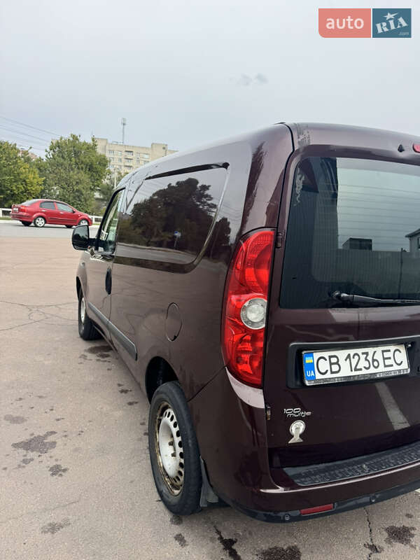 Грузовой фургон Fiat Doblo 2012 в Чернигове