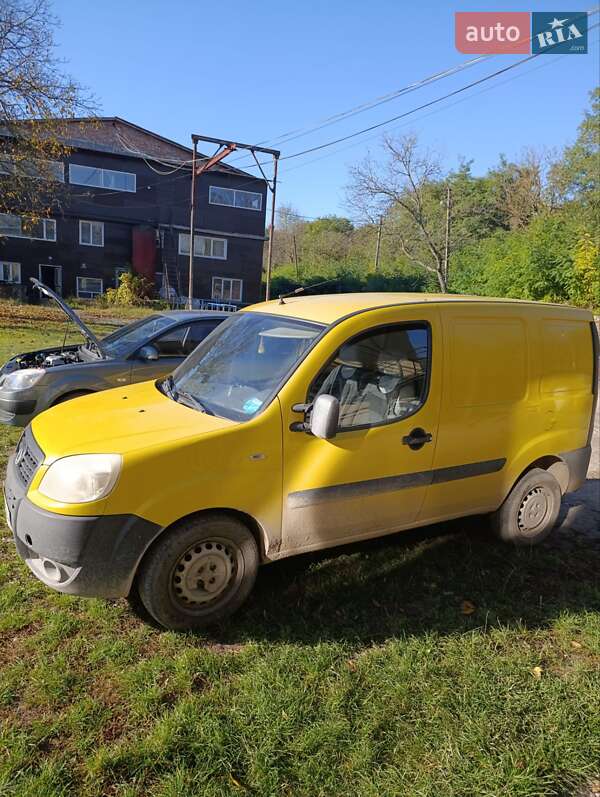 Грузовой фургон Fiat Doblo 2008 в Черновцах фото Грузовой фургон Fiat Doblo 2008 в Черновцах