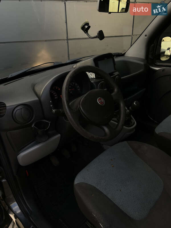 Мінівен Fiat Doblo 2011 в Одесі фото 9 Мінівен Fiat Doblo 2011 в Одесі