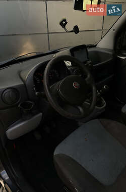 Минивэн Fiat Doblo 2011 в 