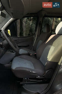 Минивэн Fiat Doblo 2011 в 