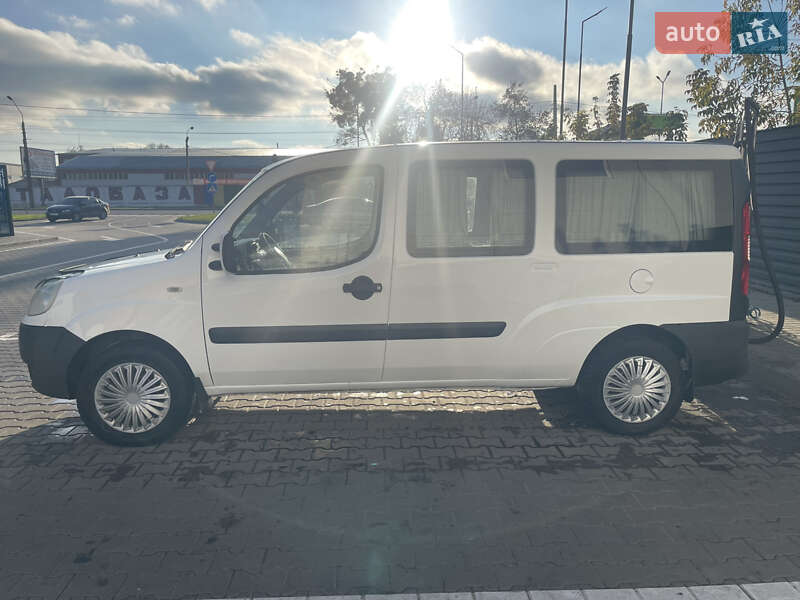Минивэн Fiat Doblo 2009 в Житомире фото 5 Минивэн Fiat Doblo 2009 в Житомире