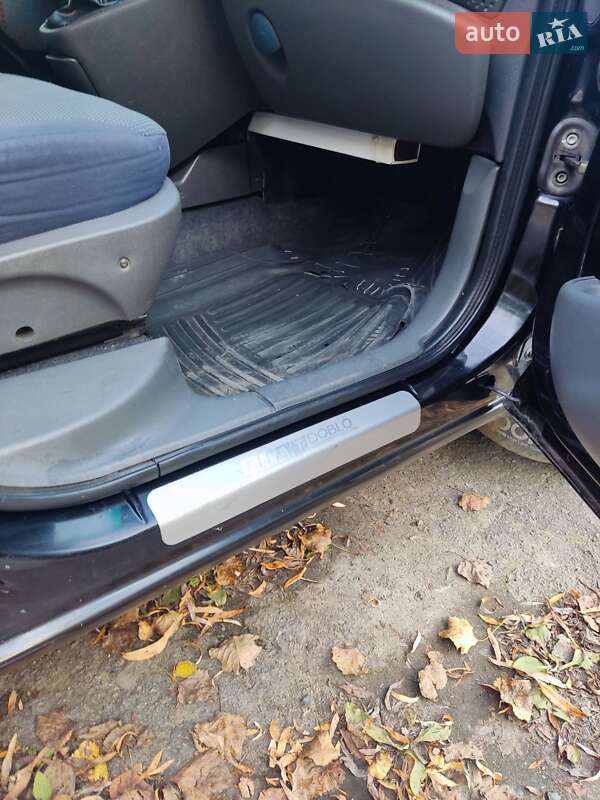 Мінівен Fiat Doblo 2004 в Млиніві фото 5 Мінівен Fiat Doblo 2004 в Млиніві