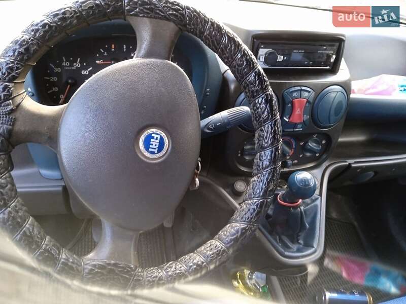 Грузовой фургон Fiat Doblo 2003 в Кельменцах