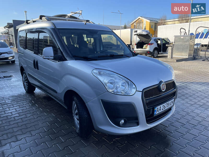 Минивэн Fiat Doblo 2012 в Киеве