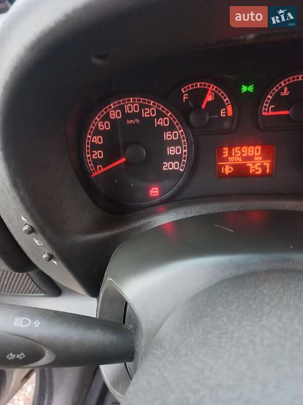 Минивэн Fiat Doblo 2006 в Чернигове фото 5 Минивэн Fiat Doblo 2006 в Чернигове