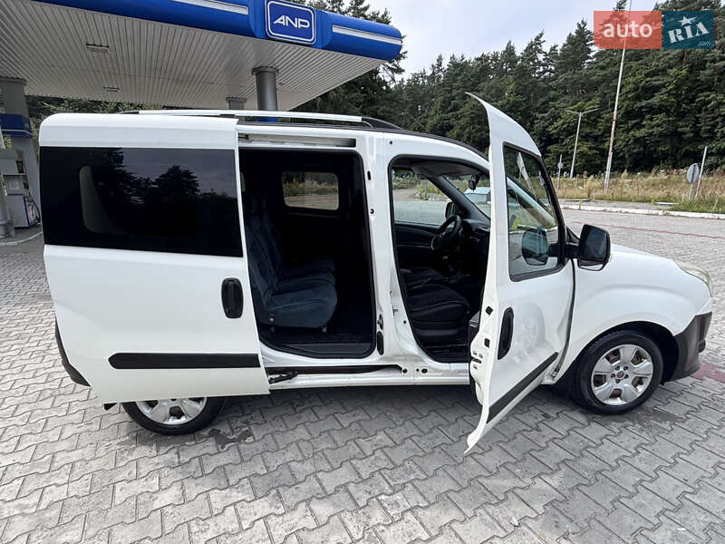 Минивэн Fiat Doblo 2011 в Ивано-Франково фото 14 Минивэн Fiat Doblo 2011 в Ивано-Франково
