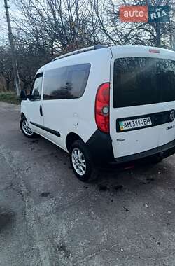 Вантажний фургон Fiat Doblo 2012 в Олевську