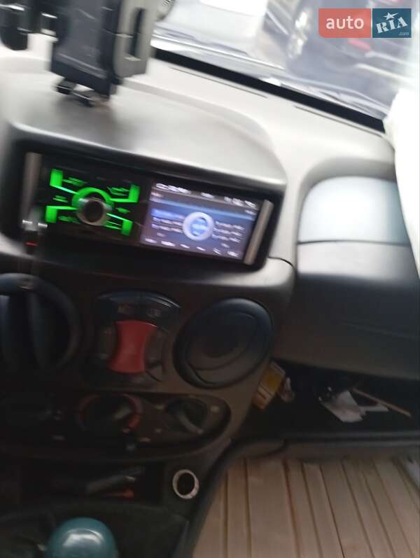 Мінівен Fiat Doblo 2005 в Львові фото 8 Мінівен Fiat Doblo 2005 в Львові