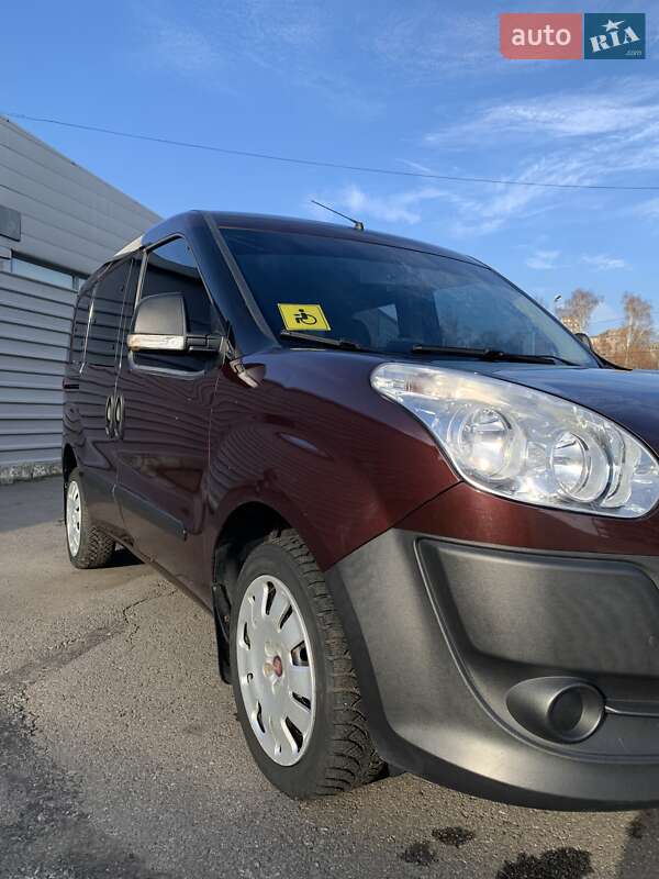 Мінівен Fiat Doblo 2010 в Харкові
