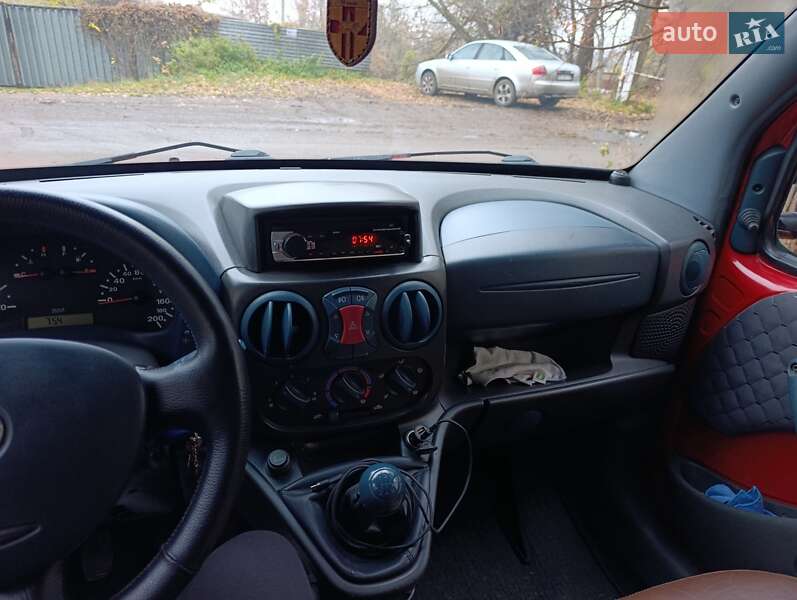 Минивэн Fiat Doblo 2002 в Ромнах