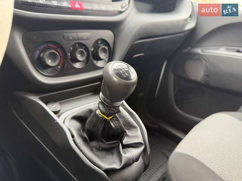 Вантажний фургон Fiat Doblo 2019 в Києві фото 17 Вантажний фургон Fiat Doblo 2019 в Києві