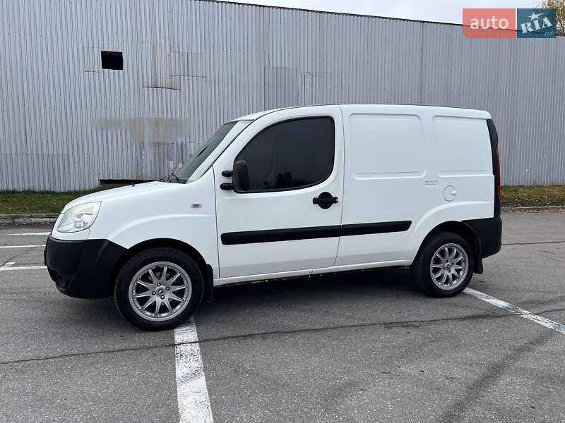 Грузовой фургон Fiat Doblo 2013 в Полтаве фото 4 Грузовой фургон Fiat Doblo 2013 в Полтаве