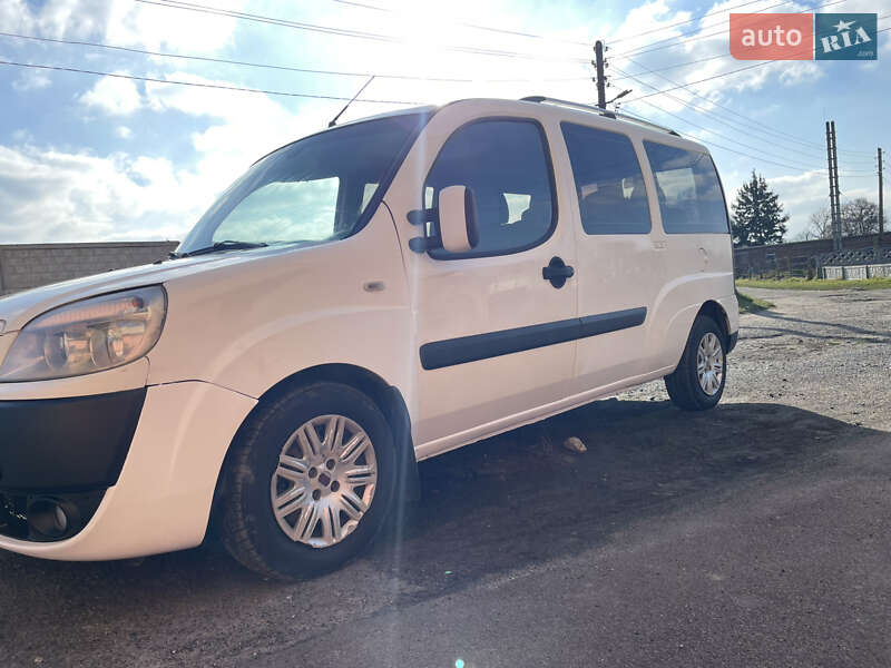 Мінівен Fiat Doblo 2009 в Острозі фото 7 Мінівен Fiat Doblo 2009 в Острозі