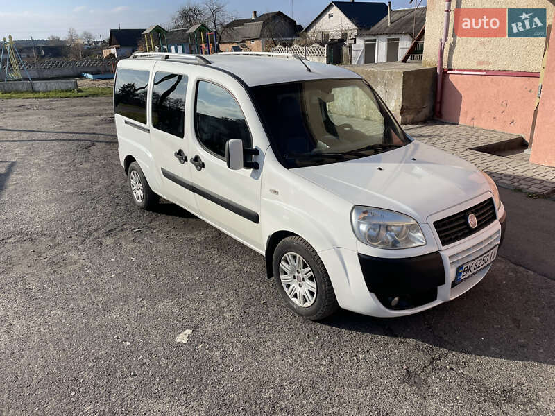 Мінівен Fiat Doblo 2009 в Острозі фото 22 Мінівен Fiat Doblo 2009 в Острозі