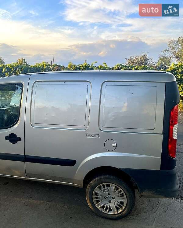 Вантажний фургон Fiat Doblo 2006 в Ізмаїлі фото 2 Вантажний фургон Fiat Doblo 2006 в Ізмаїлі