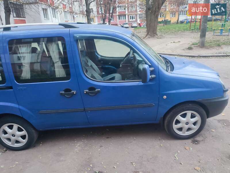 Минивэн Fiat Doblo 2004 в Житомире