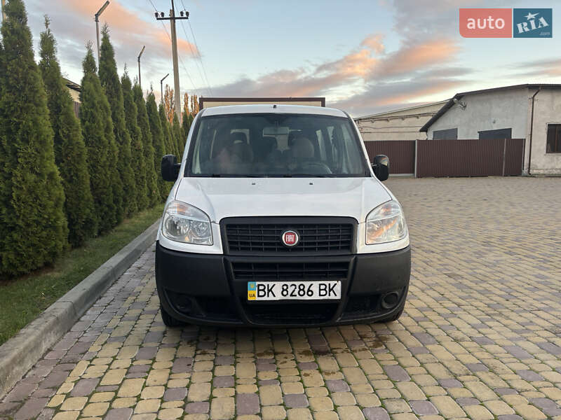 Минивэн Fiat Doblo 2008 в Тернополе