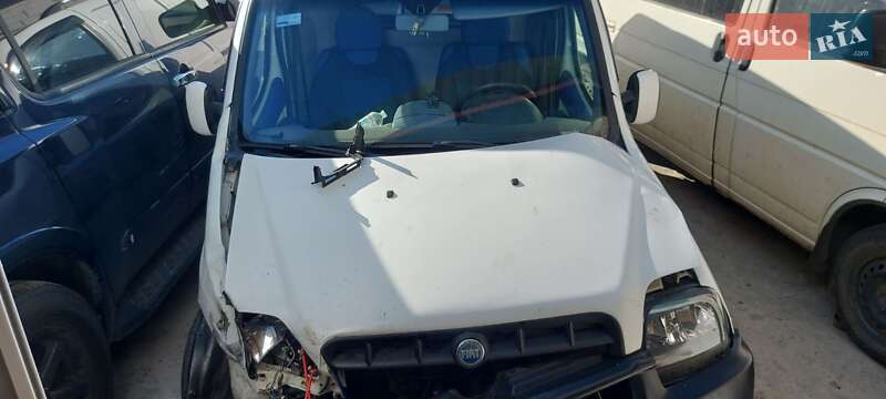 Вантажний фургон Fiat Doblo 2005 в Харкові
