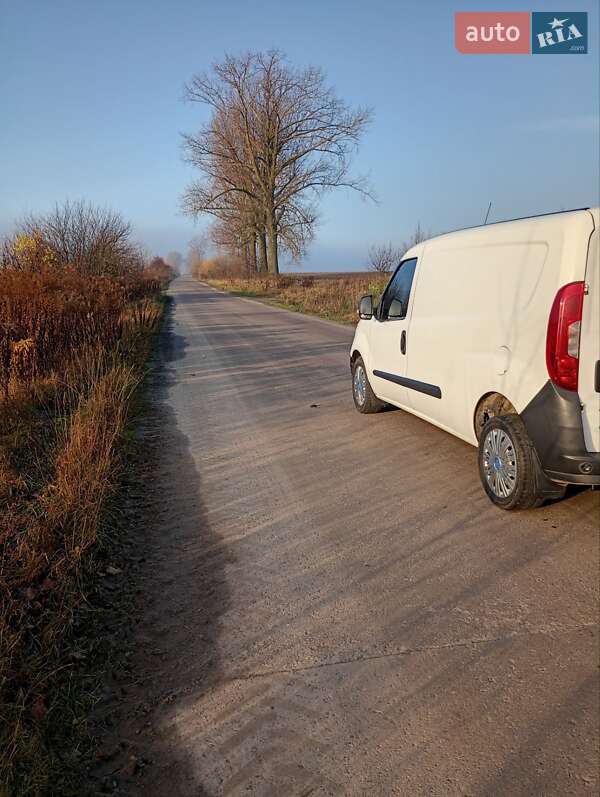 Вантажний фургон Fiat Doblo 2017 в Миколаєві фото 3 Вантажний фургон Fiat Doblo 2017 в Миколаєві