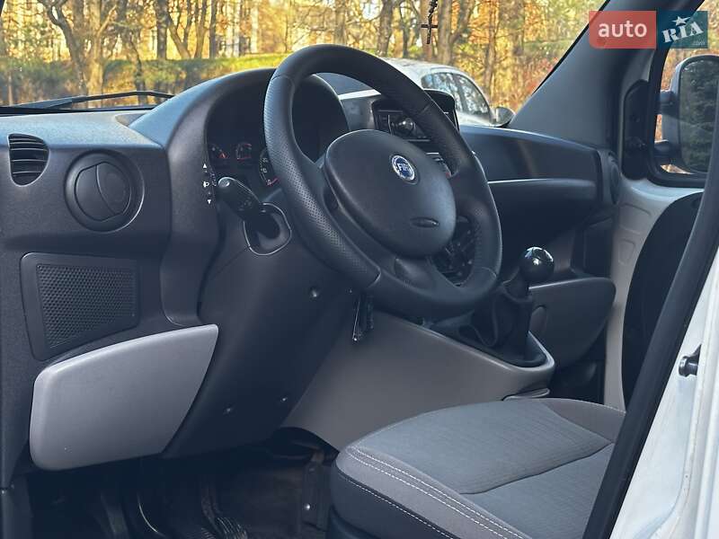 Мінівен Fiat Doblo 2006 в Дрогобичі фото 46 Мінівен Fiat Doblo 2006 в Дрогобичі