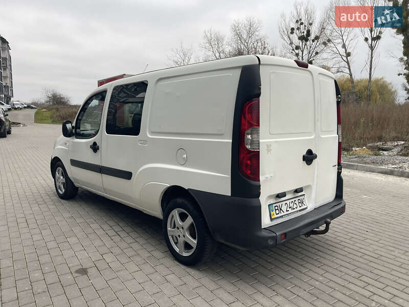 Мінівен Fiat Doblo 2007 в Рівному фото 5 Мінівен Fiat Doblo 2007 в Рівному