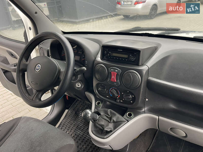 Мінівен Fiat Doblo 2007 в Рівному фото 19 Мінівен Fiat Doblo 2007 в Рівному
