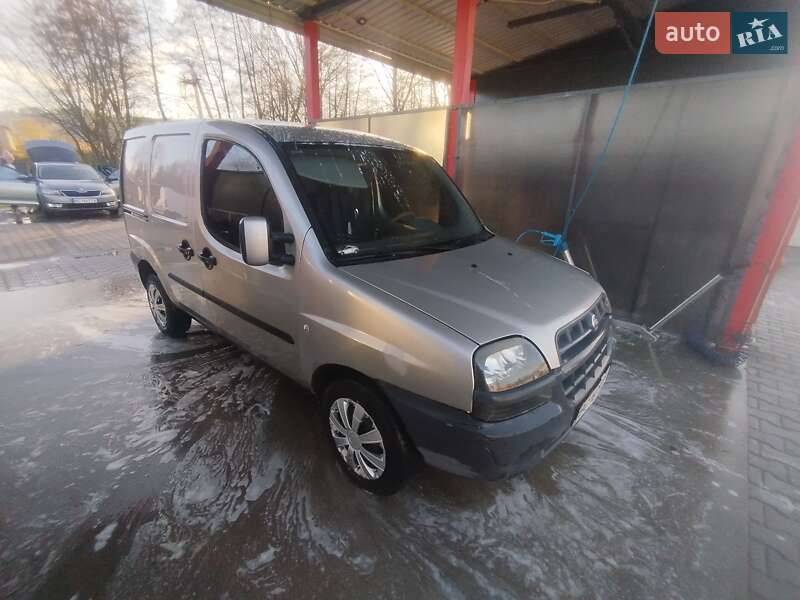 Минивэн Fiat Doblo 2003 в Бориславе
