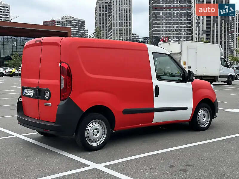 Вантажний фургон Fiat Doblo 2017 в Києві