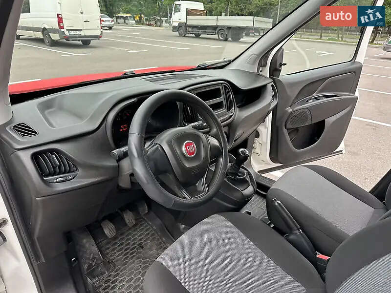 Вантажний фургон Fiat Doblo 2017 в Києві