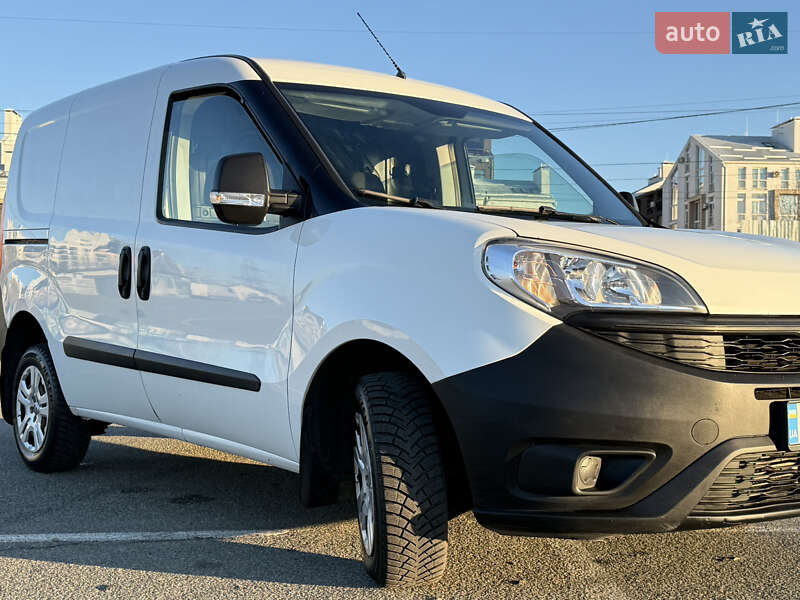 Мікроавтобус вантажний (до 3,5т) Fiat Doblo 2017 в Києві