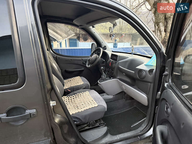 Минивэн Fiat Doblo 2008 в Борщеве