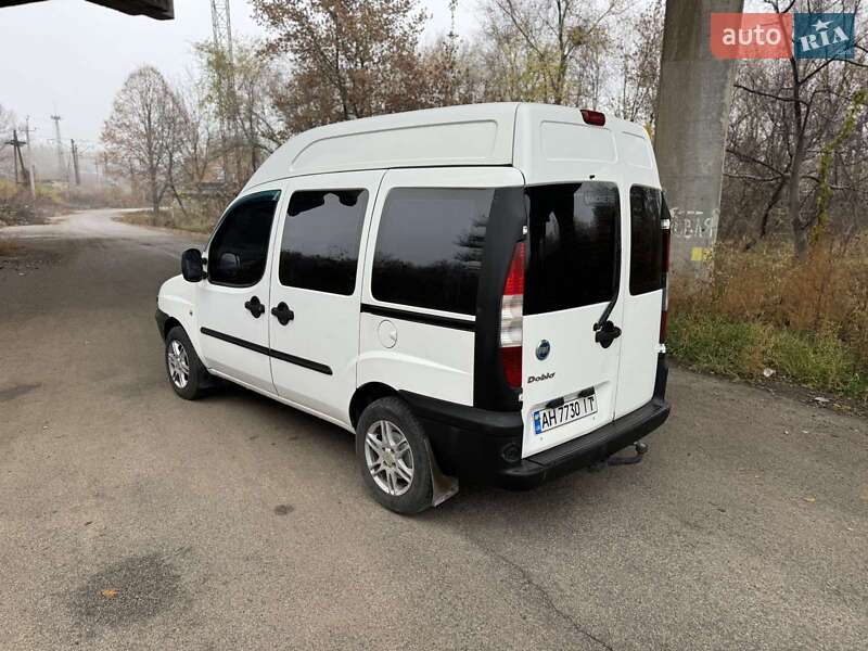 Мінівен Fiat Doblo 2005 в Дніпрі