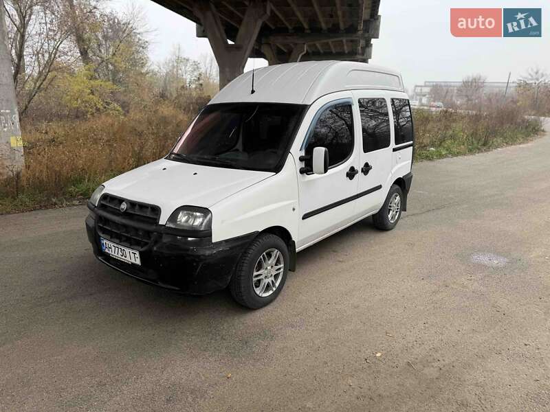Мінівен Fiat Doblo 2005 в Дніпрі