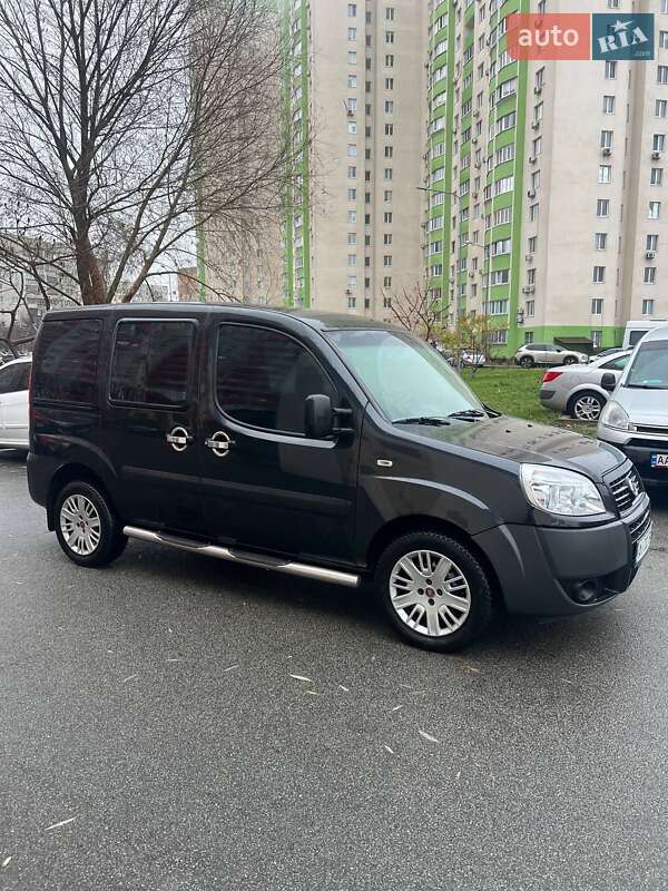 Мінівен Fiat Doblo 2009 в Броварах