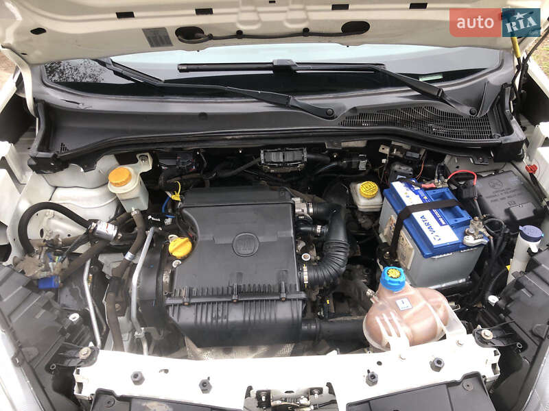 Вантажний фургон Fiat Doblo 2018 в Дніпрі